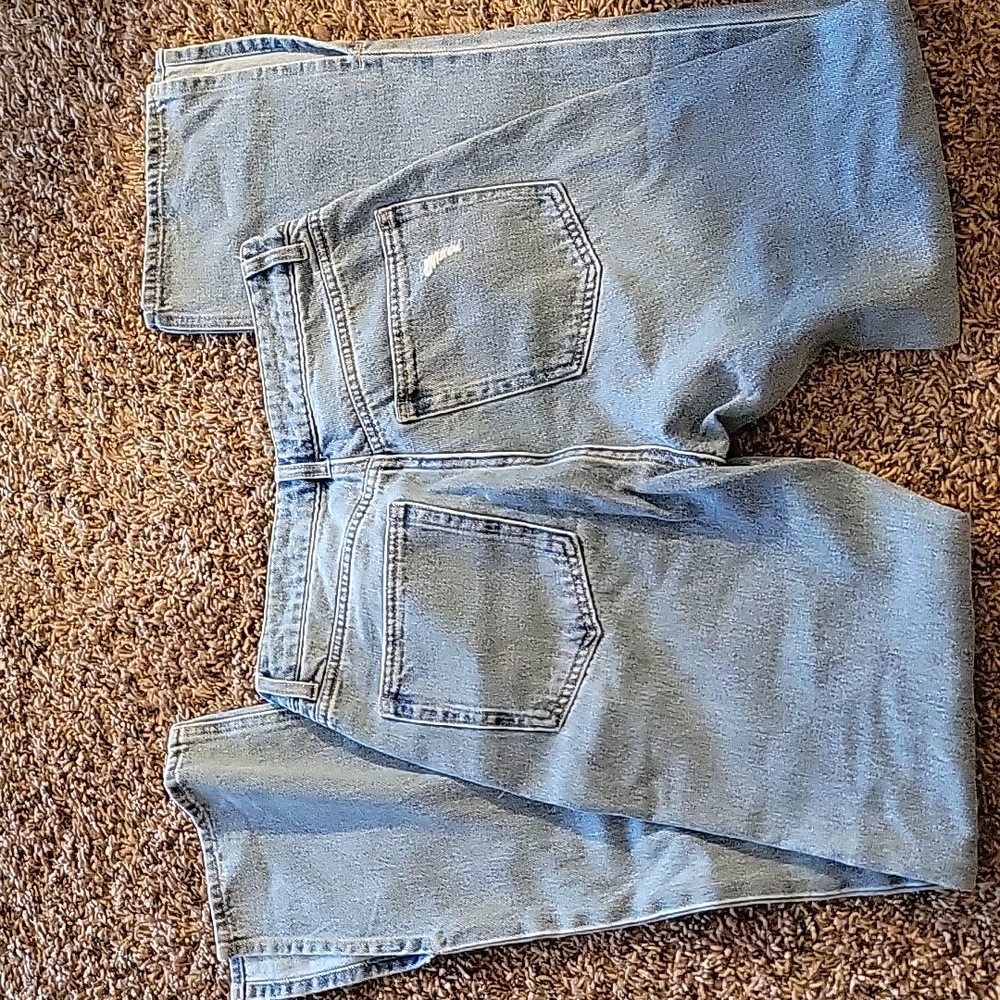 Split hem H&M jeans
